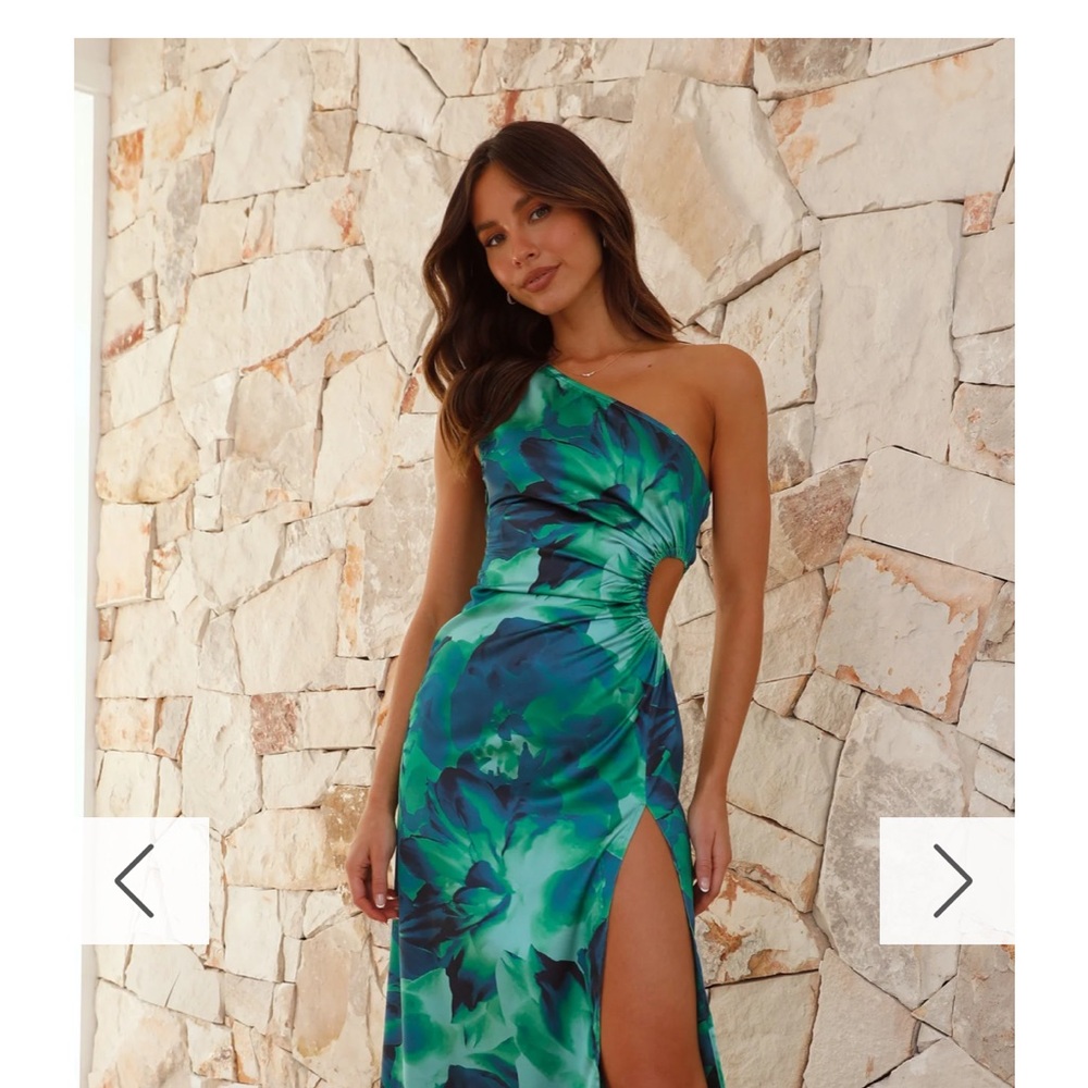 Elegant Green Floral One-Shoulder Dress